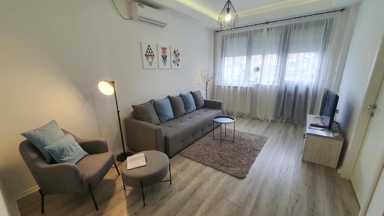 Apartments Spring Čačak Extérieur photo