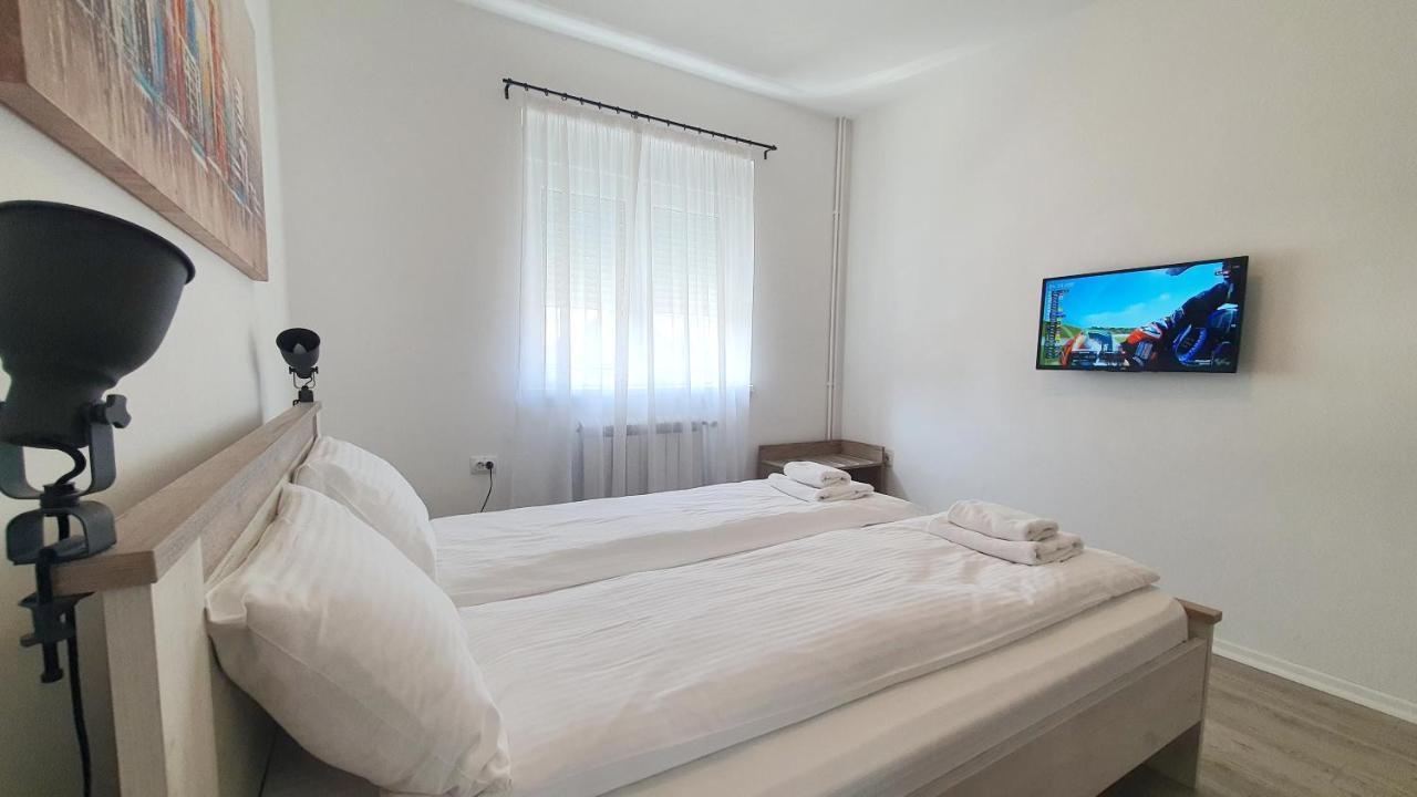 Apartments Spring Čačak Extérieur photo