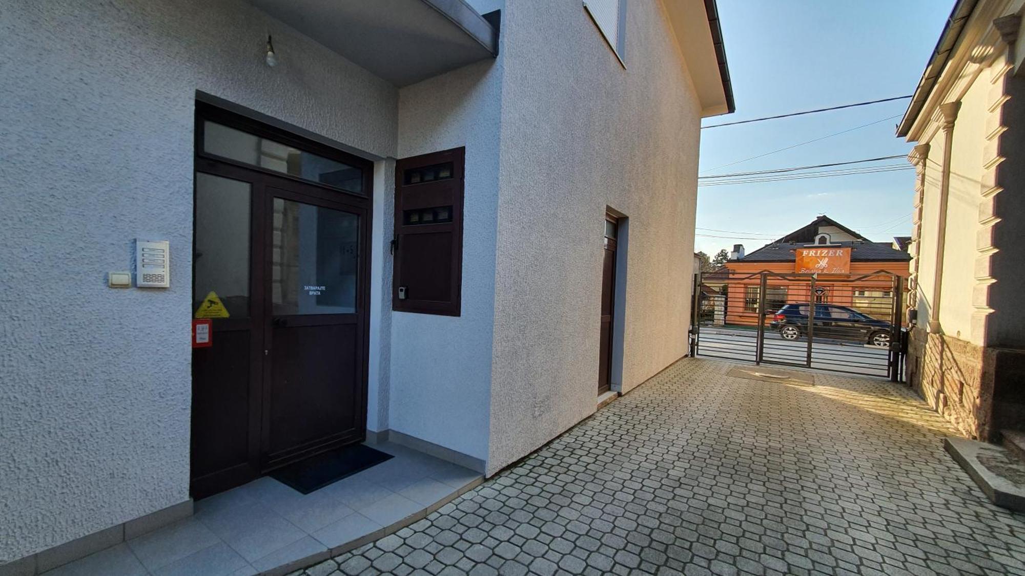 Apartments Spring Čačak Extérieur photo