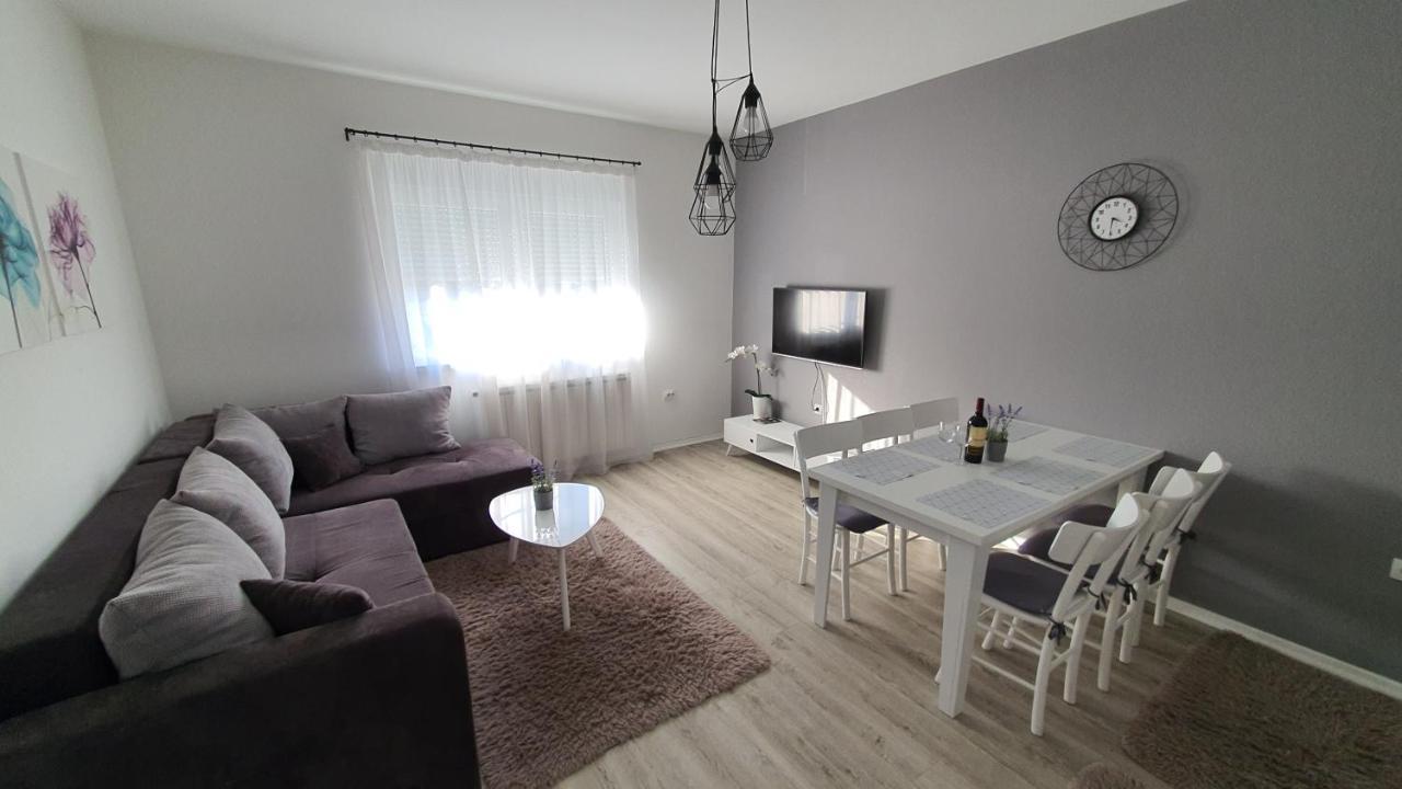Apartments Spring Čačak Extérieur photo