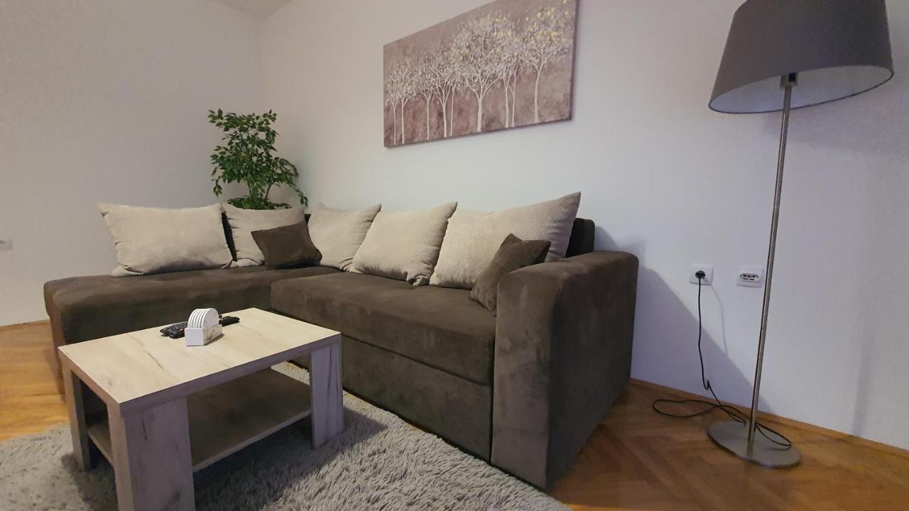 Apartments Spring Čačak Extérieur photo